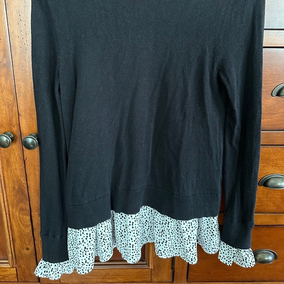 LOFT Black V Neck Cotton Lightweight Sweater Animal Print Ruffle Hem Size XS EUC - Picture 10 of 15